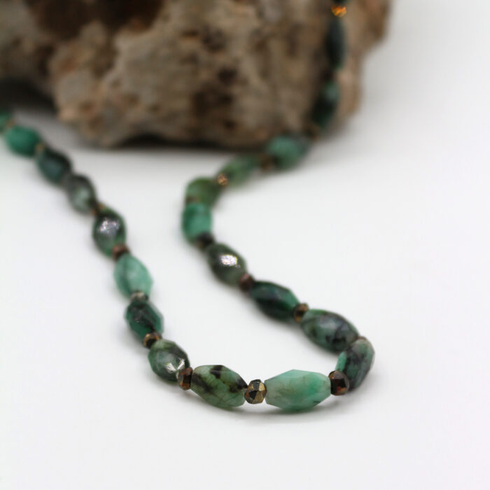 emerald_zumrut_kolye